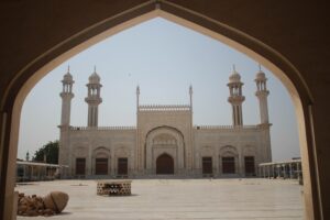 Jamia_Masjid_Al-Sadiq-Bahawalpur-Punjab.
