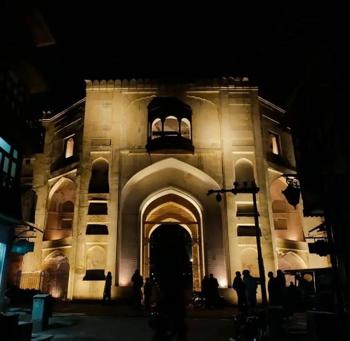  Gol-Khatri-Peshawar.j